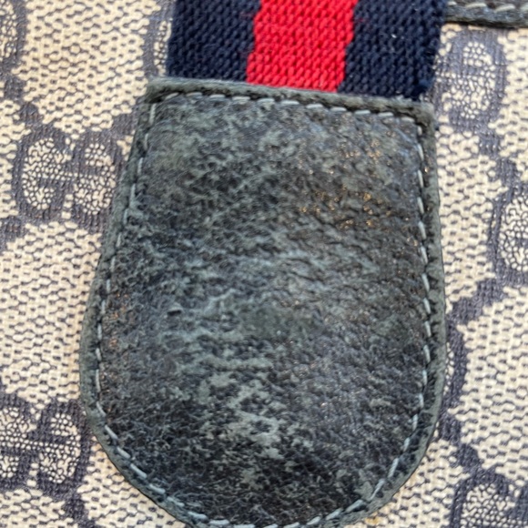 Gucci Tote - Picture 9 of 15